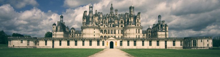 TYNKI STOSOWANE NA ZAWILGOCONYCH PRZEGRODACH – TYNKI RENOWACYJNE